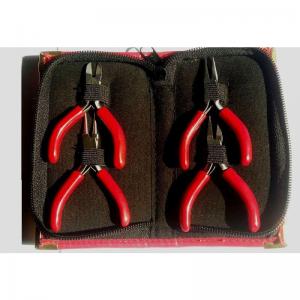 11,5x7,5cm red case with 4 mini pliers